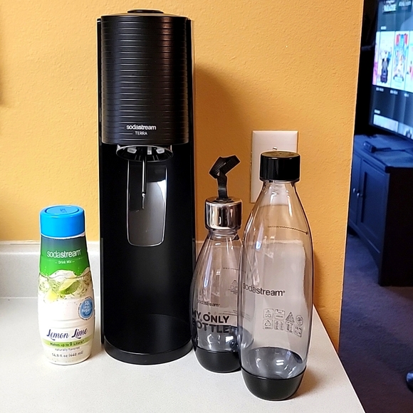 sodastream Kitchen Like New Soda Stream Terra Bundle Poshmark